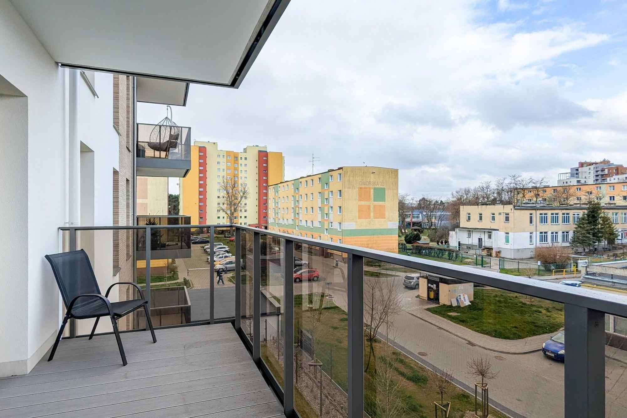 Stylish With Balcony Near Brzezno By Renters Apartament
